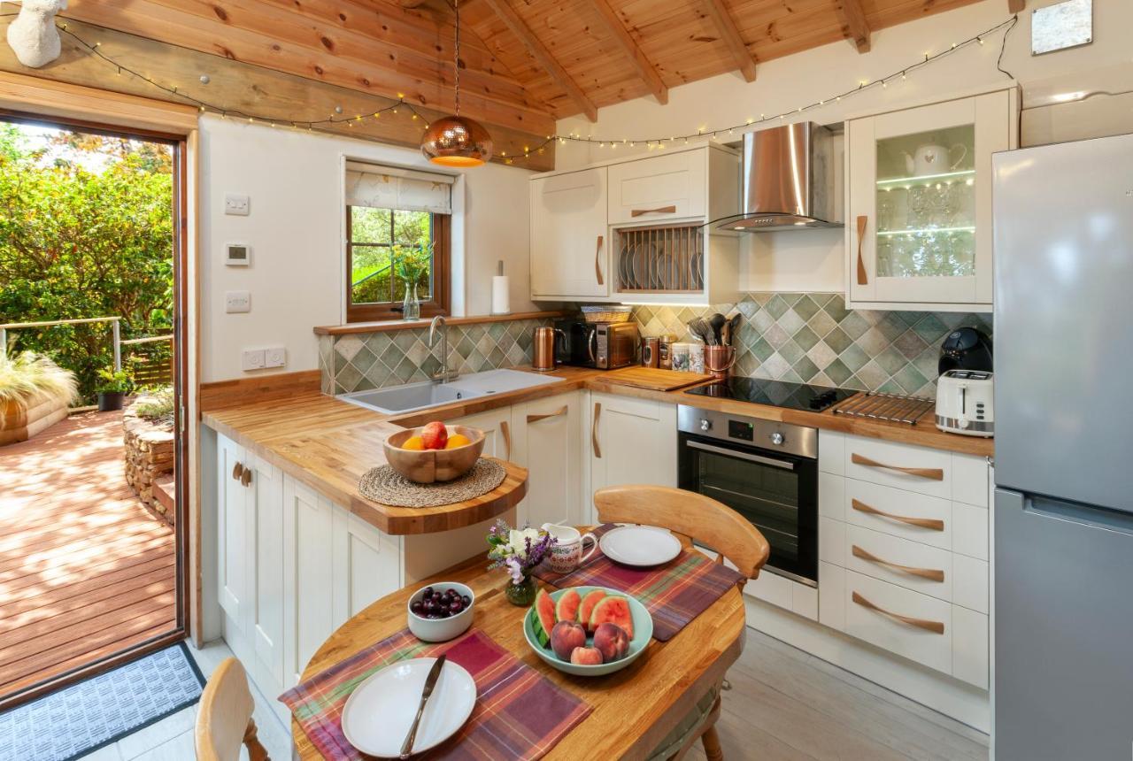 Porthole Log Cabin Minehead Exterior photo